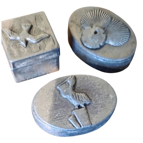 4 Vintage Trinket Boxes Yorkshire Designs Pewter 1978 Costal Collector Series 1" - Picture 5 of 16